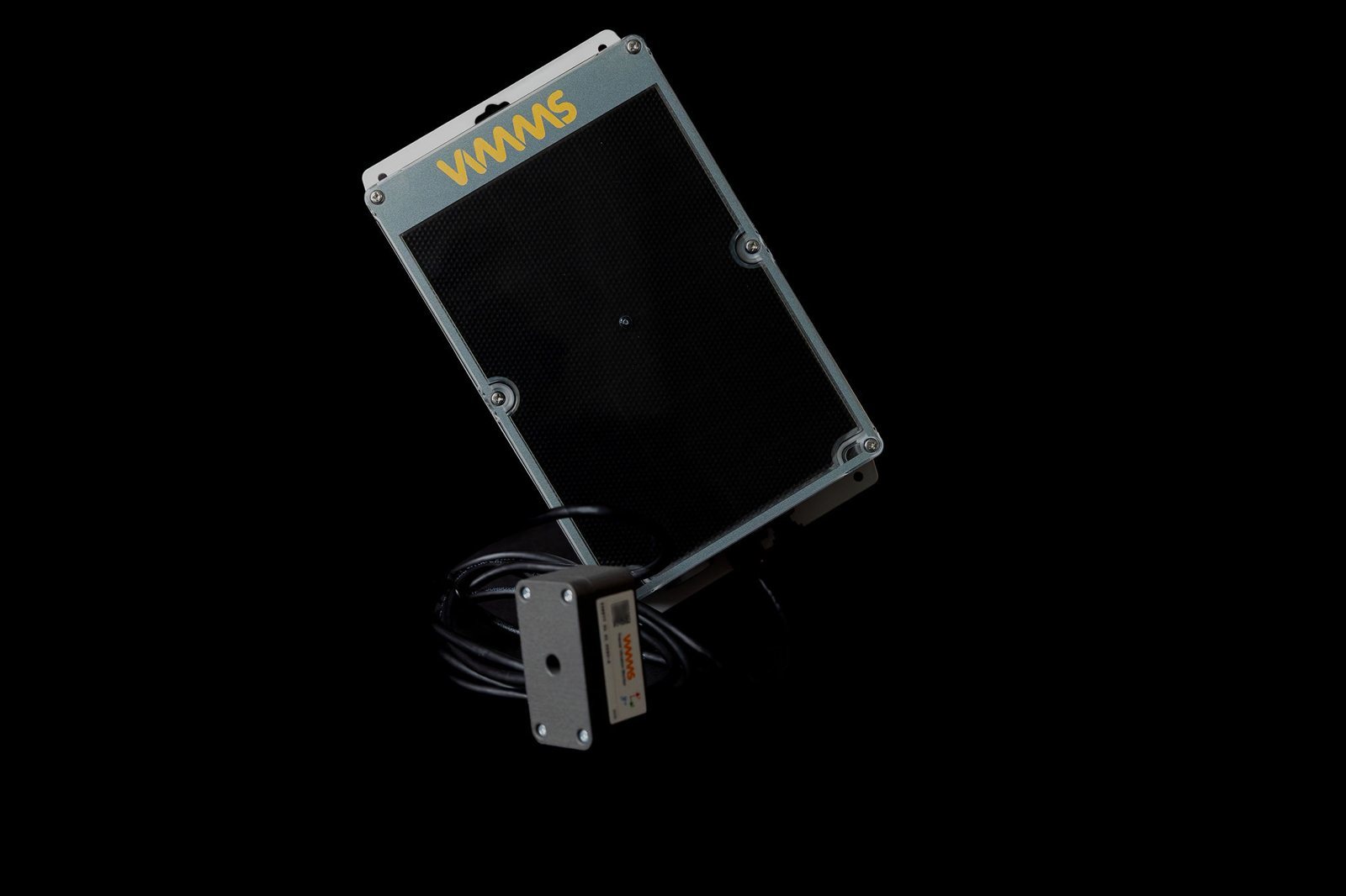 VIMMS Vibration Monitor with geophone sensor, portrait view